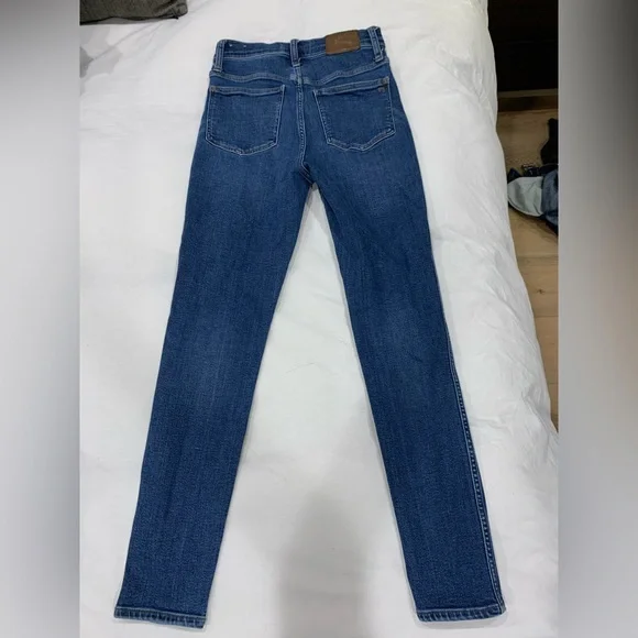 Madewell jeans.  10” high-rise skinny.  Size 26. - Picture 2 of 4